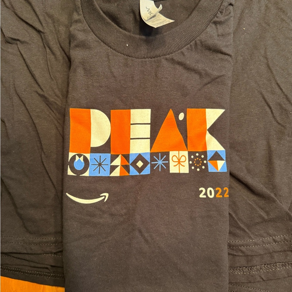 Amazon Black Peak New employee T-Shirt Brand New